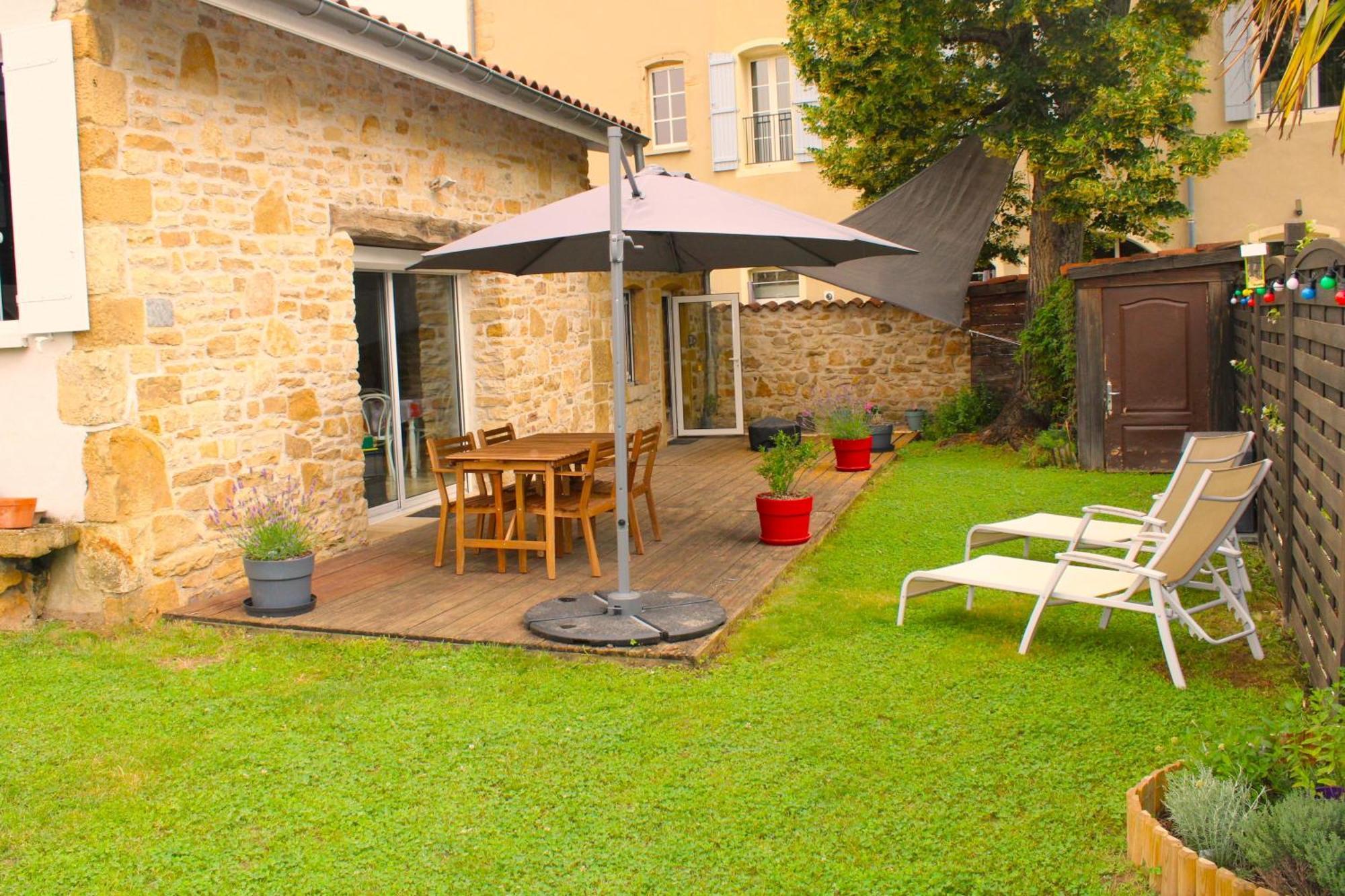 Gite Du Beaujolais Lyonnais Lissieu Bagian luar foto